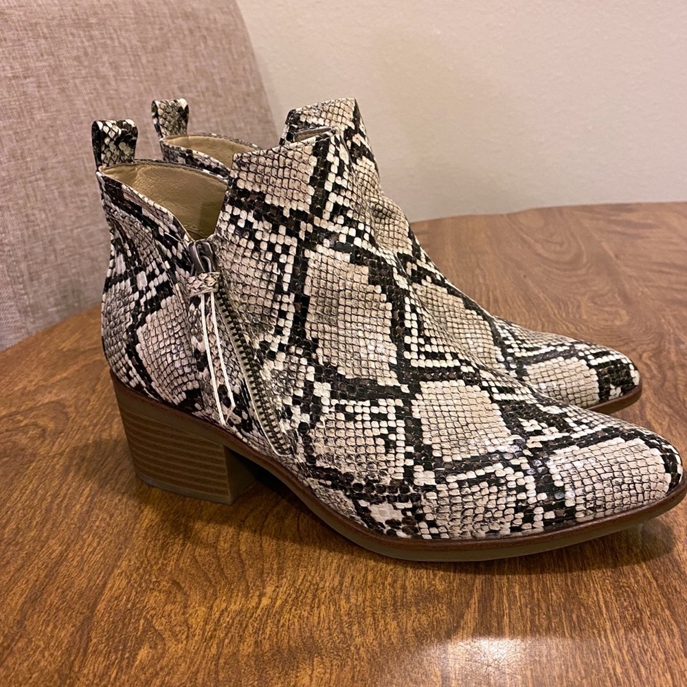 MIA Snake Print Booties Size 7